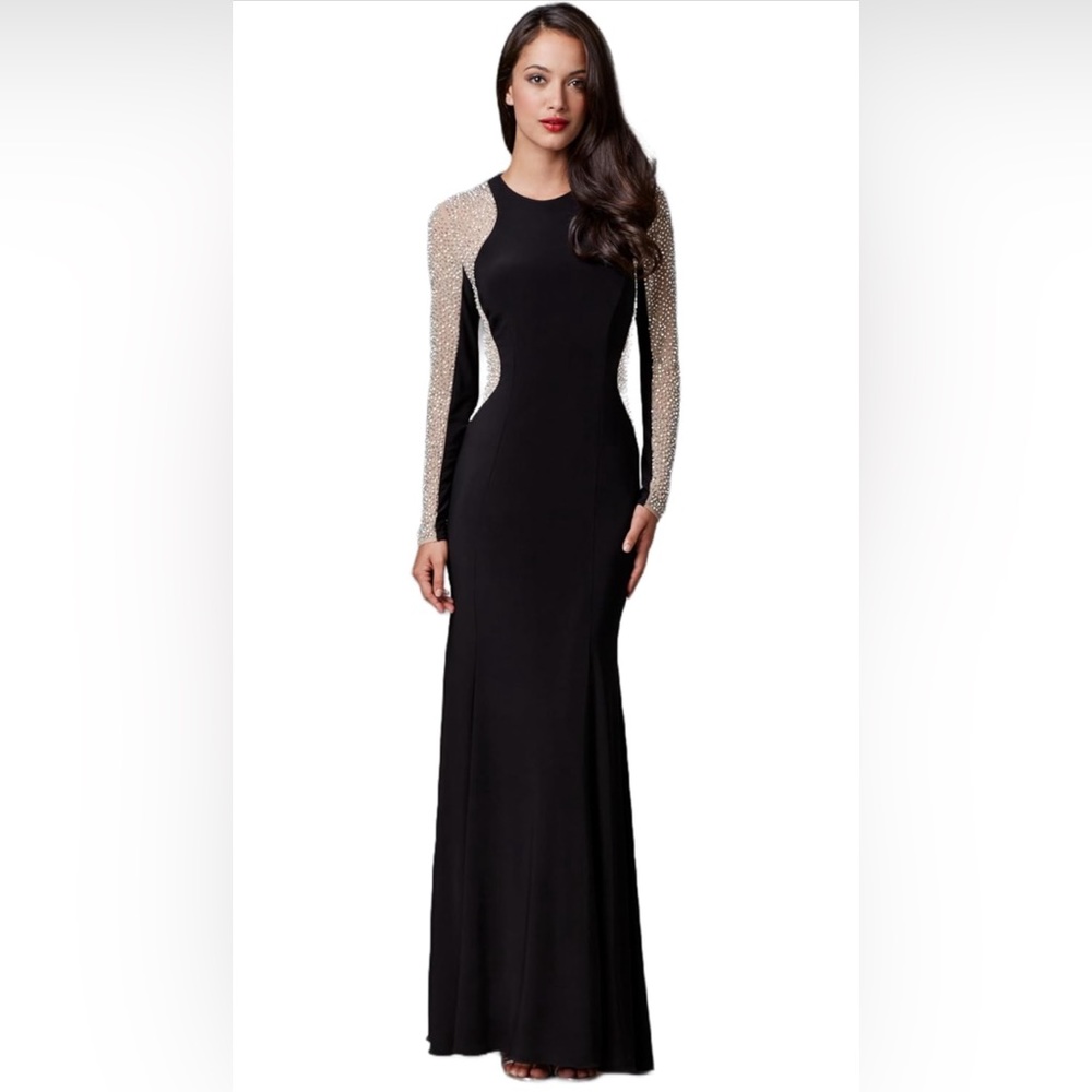 XSCAPE gown, Long Sleeve w/Beaded Contour NWT